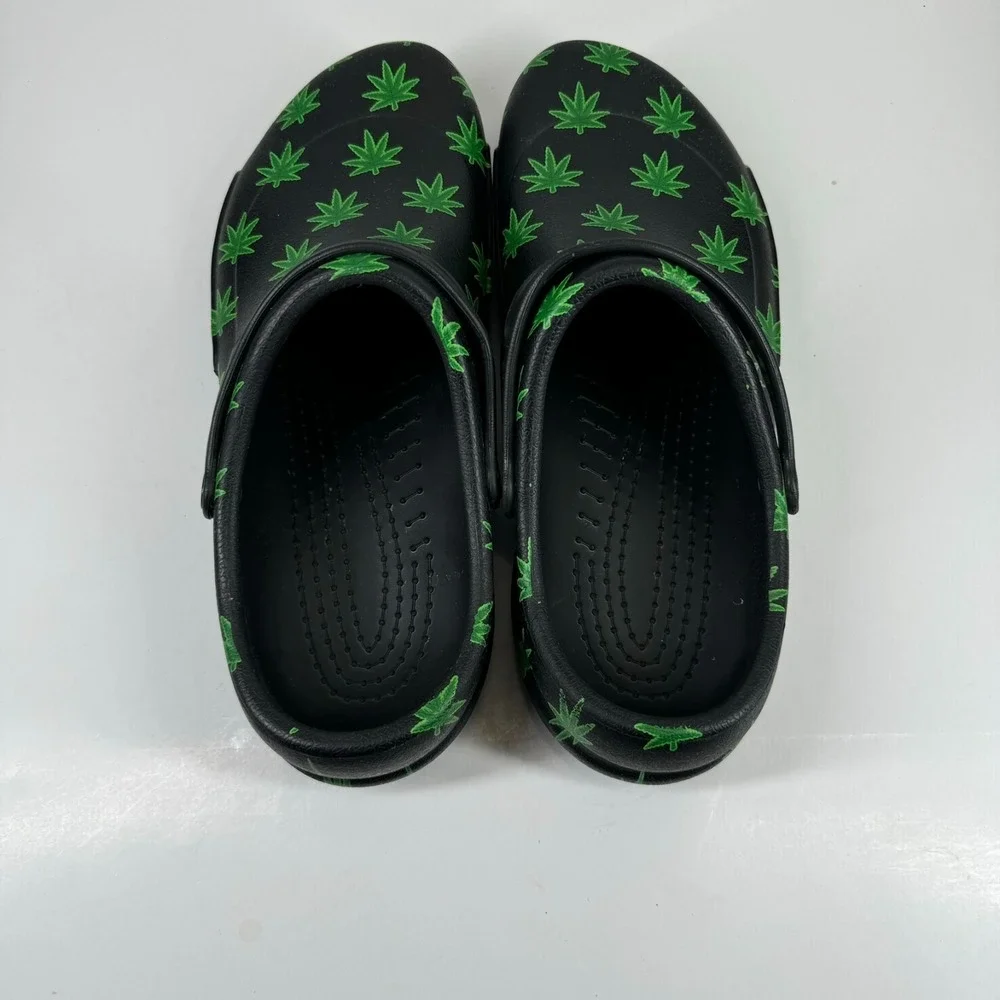 Crocs Bistro 420 Hemp Leaf Men's US 13 Black/Green Slip-Resistant Work Clogs